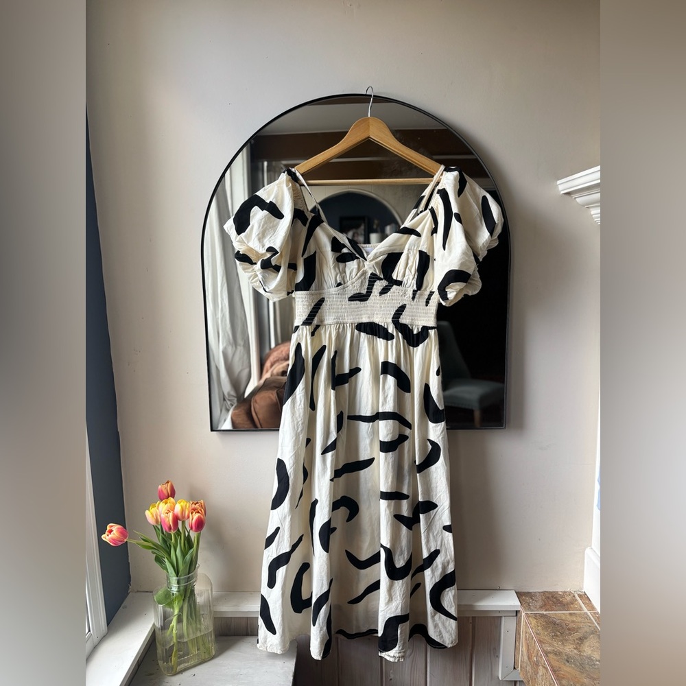 JAPNA | cotton black and white puff sleeve dress | size large
